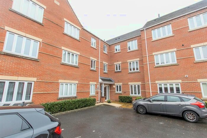 2 Bedroom Flat To Rent In Kelham Drive, Sherwood, Nottingham, NG5