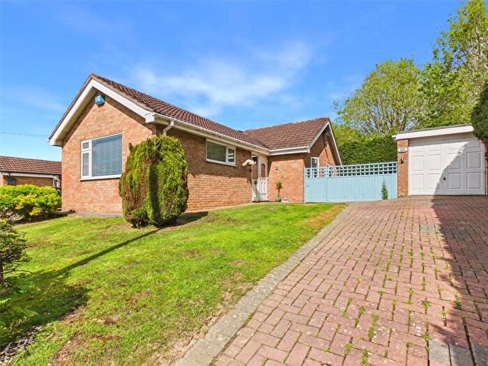 3 Bedroom Bungalow For Sale In Meerstone Way, Abbeydale, Gloucester, Gloucestershire, GL4