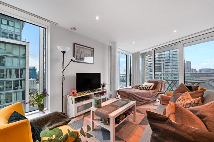 3 Bedroom Apartment For Sale In Ross Apartments, Capital East, Royal Victoria, E16