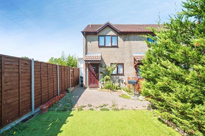 2 Bedroom End Of Terrace House For Sale In Centaury Gardens, Horton Heath, Eastleigh, SO50