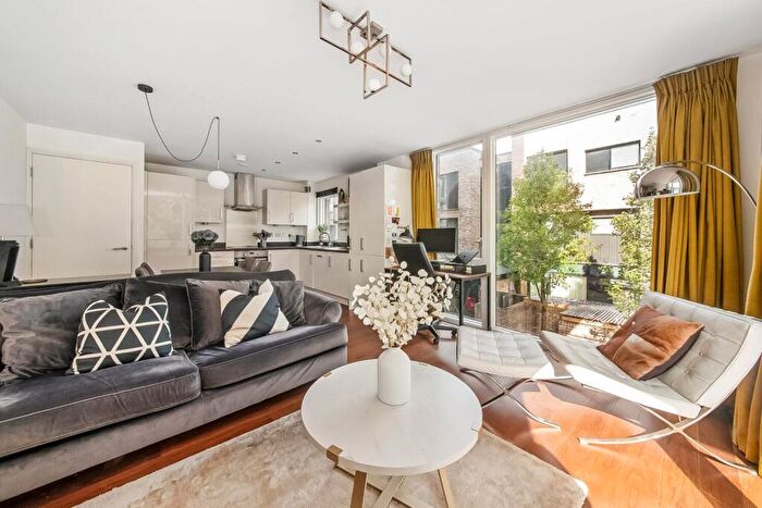 1 Bedroom Apartment For Sale In Albany Road, Camberwell, London, SE5
