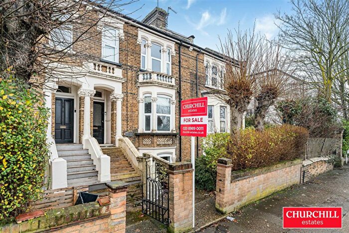 1 Bedroom Flat For Sale In Hollybush Hill, Wanstead, E11