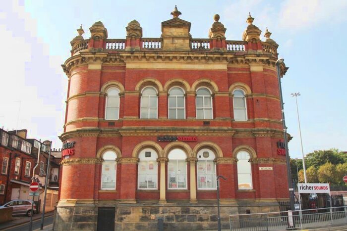 1 Bedroom Flat To Rent In Belgrave Court, A New Briggate. Leeds, LS1