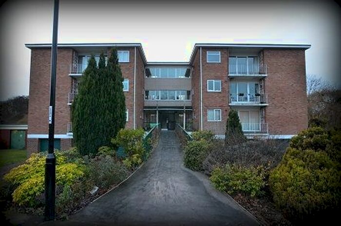 2 Bedroom Flat To Rent In Bowfell Court, Nod Rise, Coventry, CV5