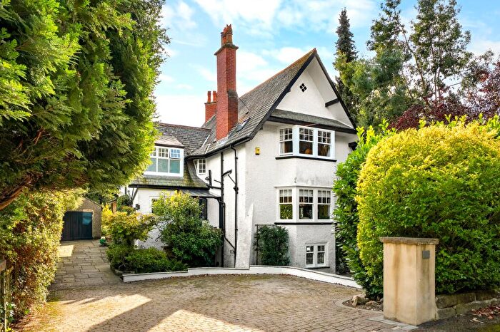 4 Bedroom Detached House For Sale In Brunswick Drive, Harrogate, HG1