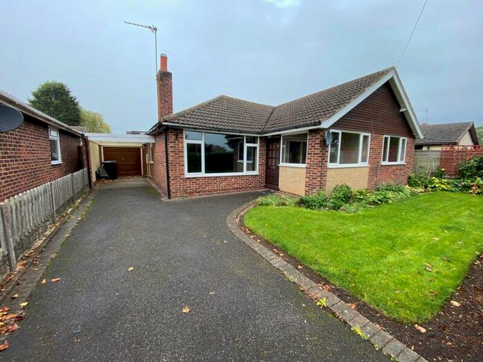 3 Bedroom Detached Bungalow For Sale In St. Peters Avenue, Atherstone, CV9