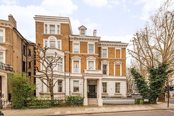 3 Bedroom Flat To Rent In Holland Park Gardens, Holland Park, London, W14