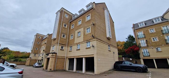 1 Bedroom Apartment To Rent In Sandpiper Close, Greenhithe, Kent, DA9