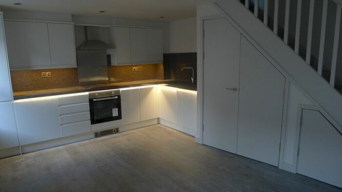 2 Bedroom Town House To Rent In Prospect Terrace, Newton Abbot, TQ12