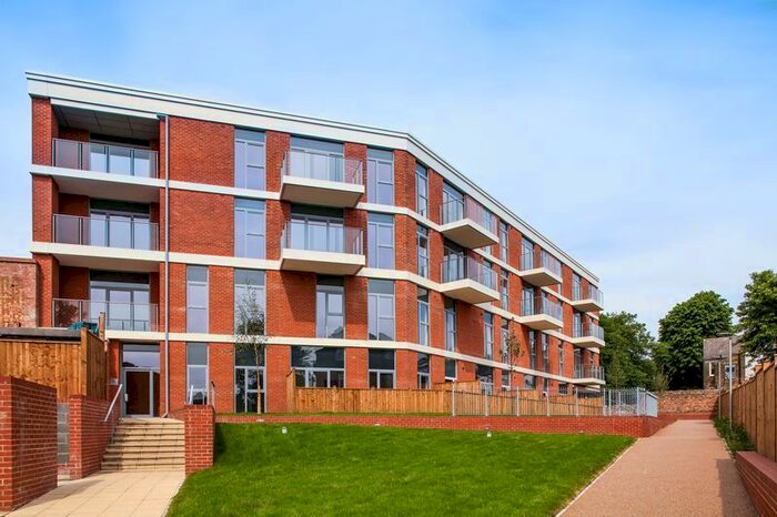 5 Bedroom Flat To Rent In The Oaks, ( Bed) Stromness Walk, London, W3