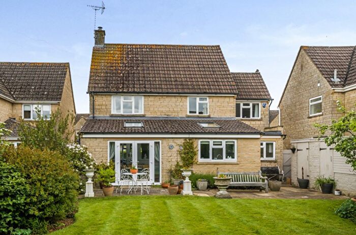 4 Bedroom Detached House For Sale In Sudeley Drive, South Cerney, GL7