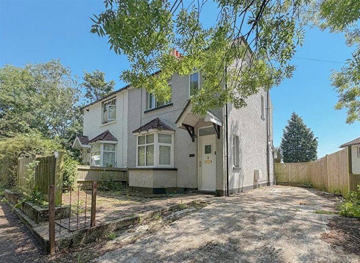 3 Bedroom Semi-Detached House To Rent In Old Church Road, St. Leonards, TN38