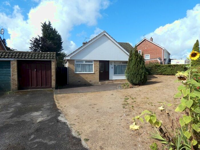4 Bedroom Detached Bungalow To Rent In Fisher Way, Thetford, IP24