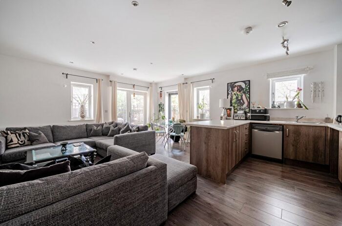 3 Bedroom Flat For Sale In Manston Court, Thornbury Way, Waltham Forest, E17