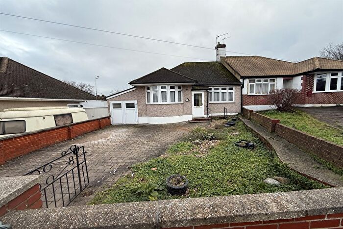 2 Bedroom Bungalow To Rent In Chave Road, DA2