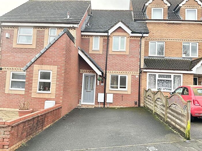 2 Bedroom Terraced House To Rent In Sunningdale Drive, Warmley, Bristol, BS30