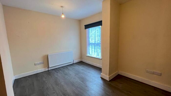 1 Bedroom Flat To Rent In High Town Road, Luton, LU2