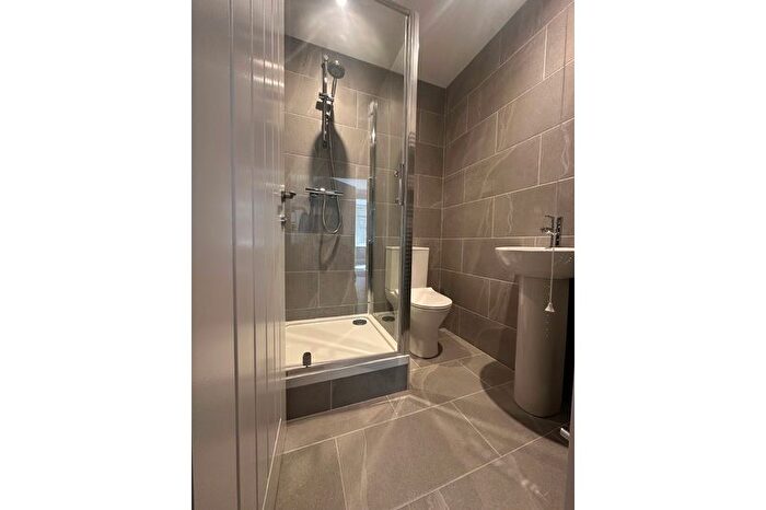 1 Bedroom Flat To Rent In Woodstock Road, Croydon, Surrey, CR0