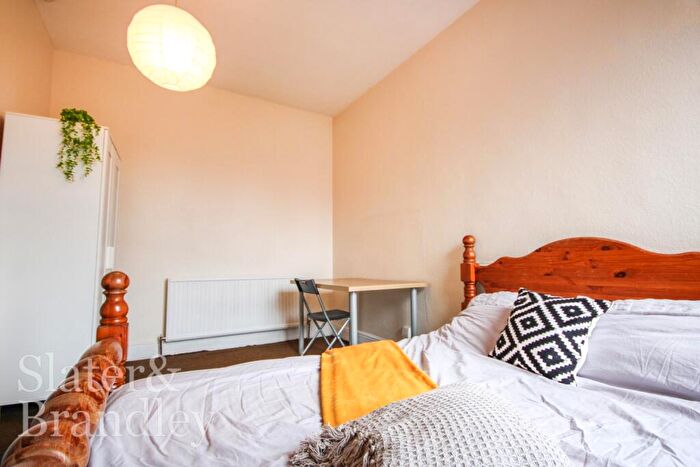 1 Bedroom Terraced House To Rent In Musters Road, West Bridgford, Nottingham, Nottinghamshire, NG2