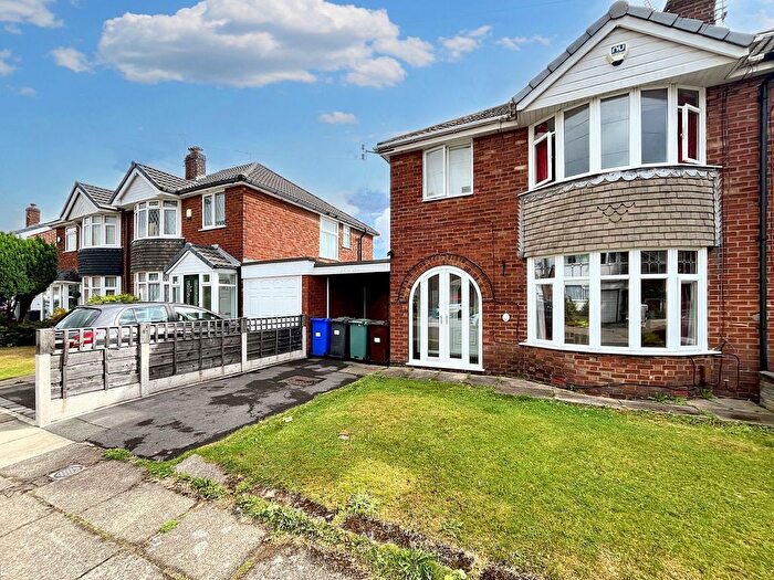 3 Bedroom Semi Detached House For Sale In Ennerdale Drive, Bury, BL9
