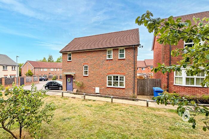 3 Bedroom Detached House For Sale In Partridge Close, Jennett's Park, Bracknell, RG12