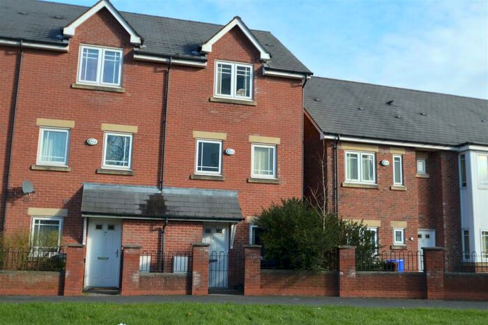 4 Bedroom House To Rent In Bold Street, Hulme, Manchester, M15