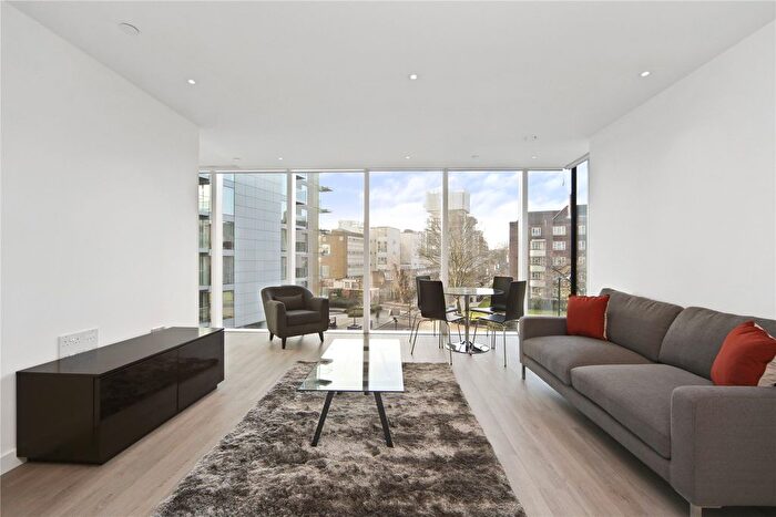 1 Bedroom Flat To Rent In Devan Grove, London, N4