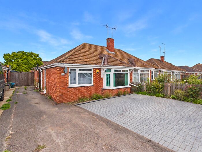 2 Bedroom Semi-Detached Bungalow For Sale In Flower Way, Longlevens, Gloucester, GL2