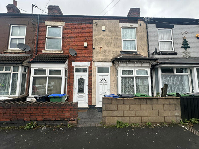 2 Bedroom Terraced House To Rent In Tat Bank Road, Oldbury, West Midlands, B68
