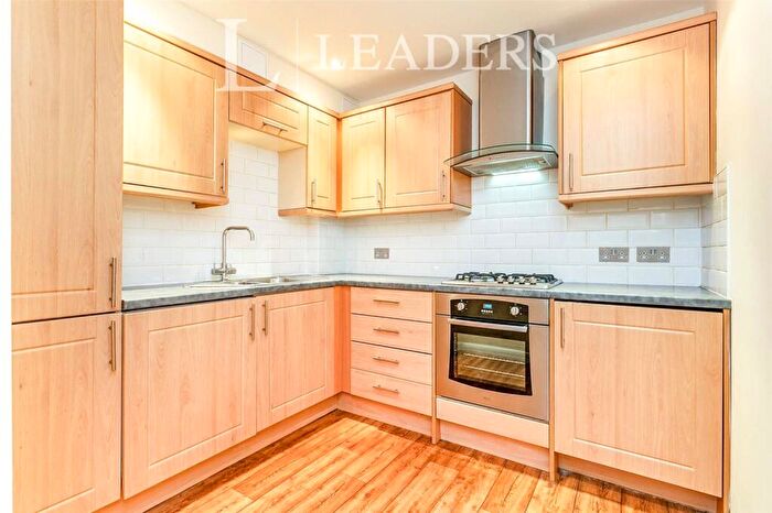 2 Bedroom Flat To Rent In Somerset Road, Redhill, RH1