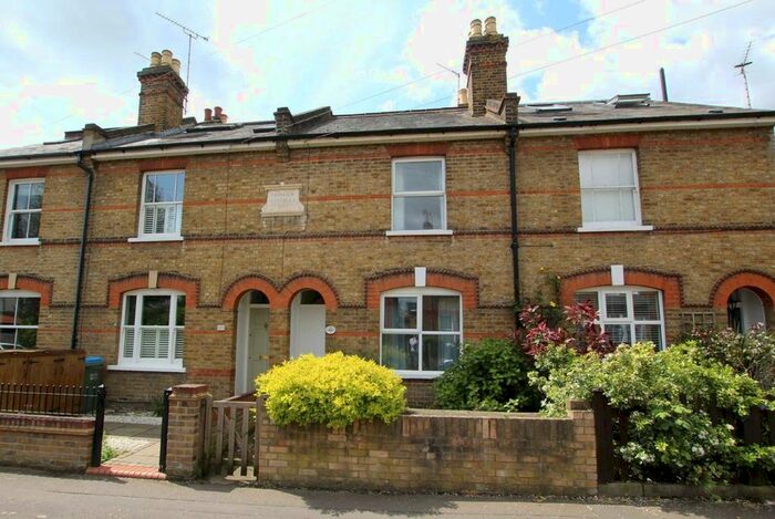 2 Bedroom Property To Rent In Fourth Cross Road, Twickenham, TW2