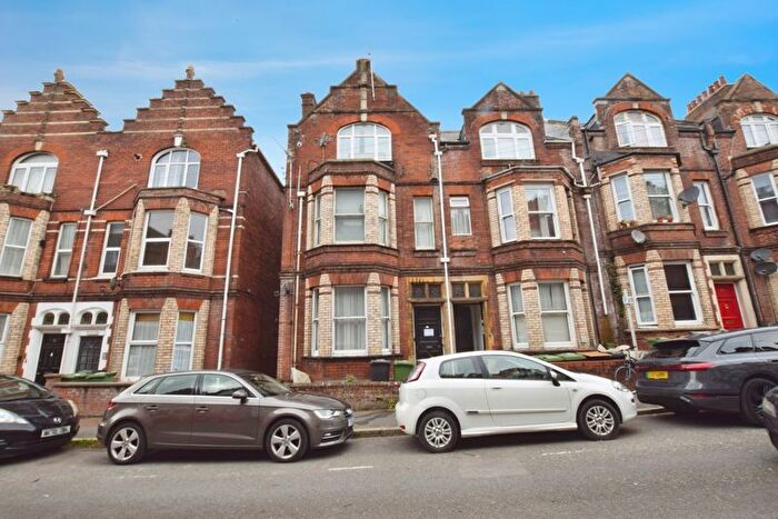 2 Bedroom Flat For Sale In Haldon Road, Exeter, EX4