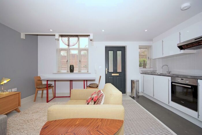 1 Bedroom Apartment To Rent In Kings Cross Road, Oxford, OX2