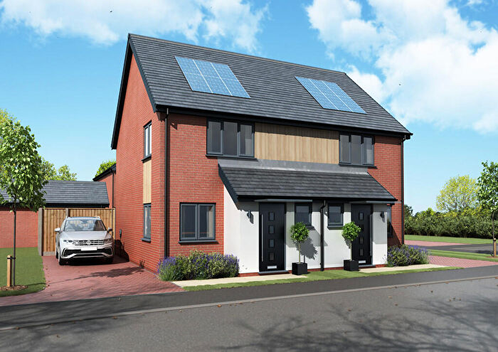 3 Bedroom Semi-Detached House For Sale In Skylark Rise, Oulton, NR32