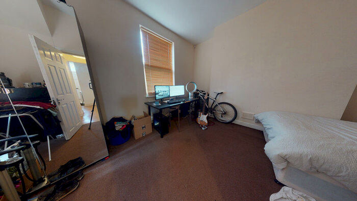 6 Bedroom Property To Rent In Ridgeway Terrace, Woodhouse, Leeds, LS6