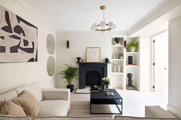 2 Bedroom Flat To Rent In Colville Terrace, London, W11