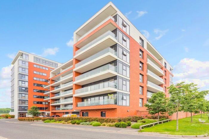 2 Bedroom Flat To Rent In Kingman Way Newbury, RG14