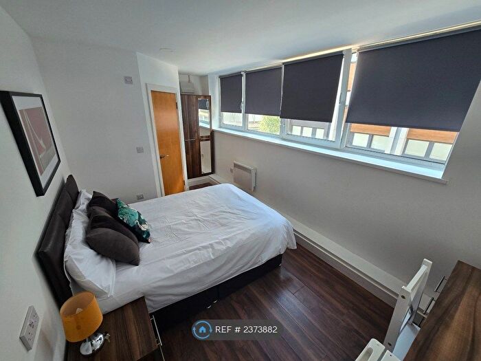 Studio To Rent In The Midway, Newcastle-Under-Lyme, ST5