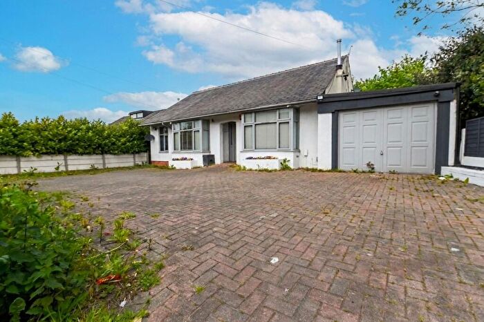 3 Bedroom Detached Bungalow For Sale In Rake Lane, Swinton, M27