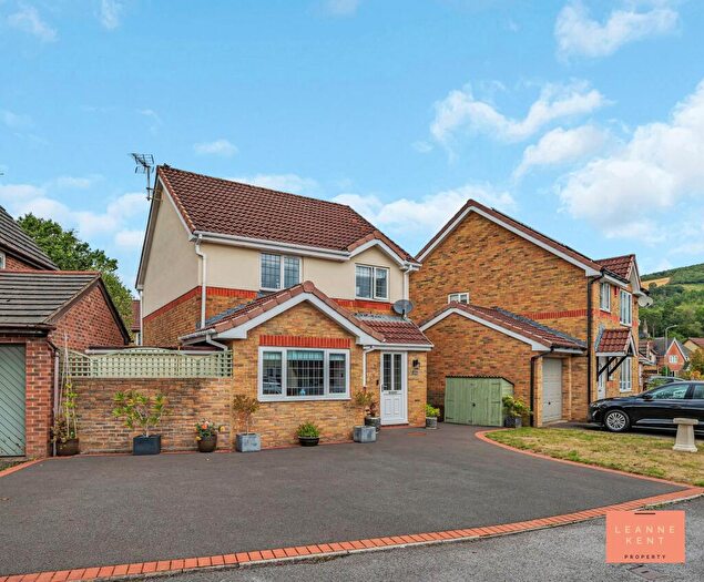 3 Bedroom Detached House For Sale In Ty Pucca Close, Machen, CF83