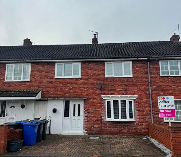 3 Bedroom Terraced House For Sale In Haynes Road, Thorne, Doncaster, DN8