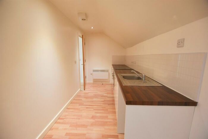 1 Bedroom Apartment To Rent In Markfield Court, Leicester, LE4