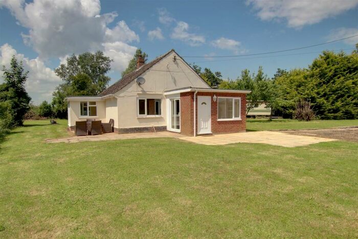3 Bedroom Detached Bungalow For Sale In North End, Mablethorpe, LN12