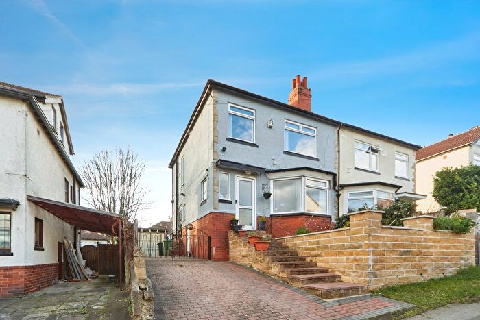 3 Bedroom Semi-Detached House For Sale In Roxholme Avenue, Leeds, LS7