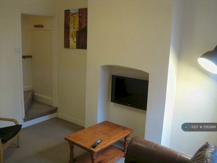 2 Bedroom Terraced House To Rent In Newlands Street, Stoke-On-Trent, ST4