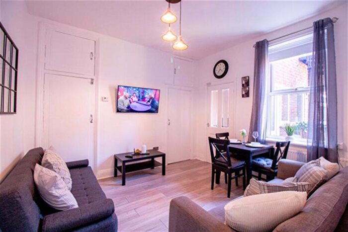 2 Bedroom Flat To Rent In Ancrum Street, Newcastle Upon Tyne, NE2