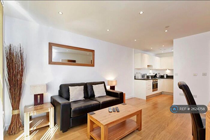 1 Bedroom Flat To Rent In Railway Terrace, Slough, SL2