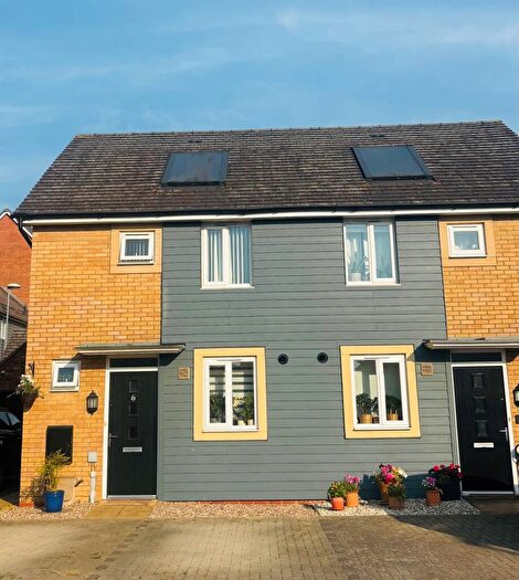 2 Bedroom Semi Detached House For Sale In Vickers Way, Wolverton, Milton Keynes, MK12
