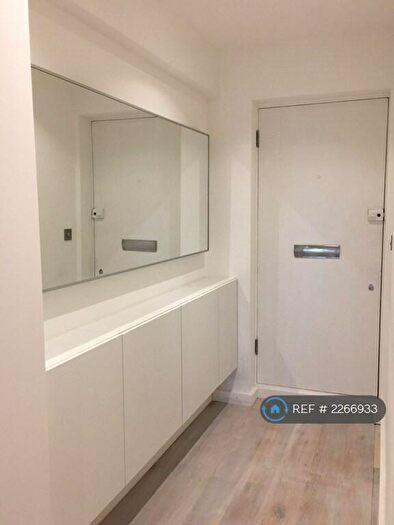 1 Bedroom Flat To Rent In Gilbey House, London, NW1