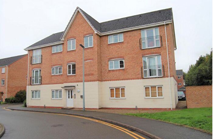 2 Bedroom Flat To Rent In Thunderbolt Way, Tipton, DY4